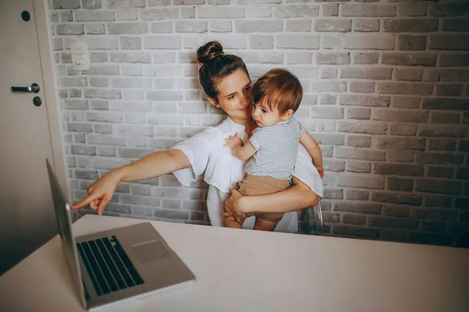 Mothering Minds